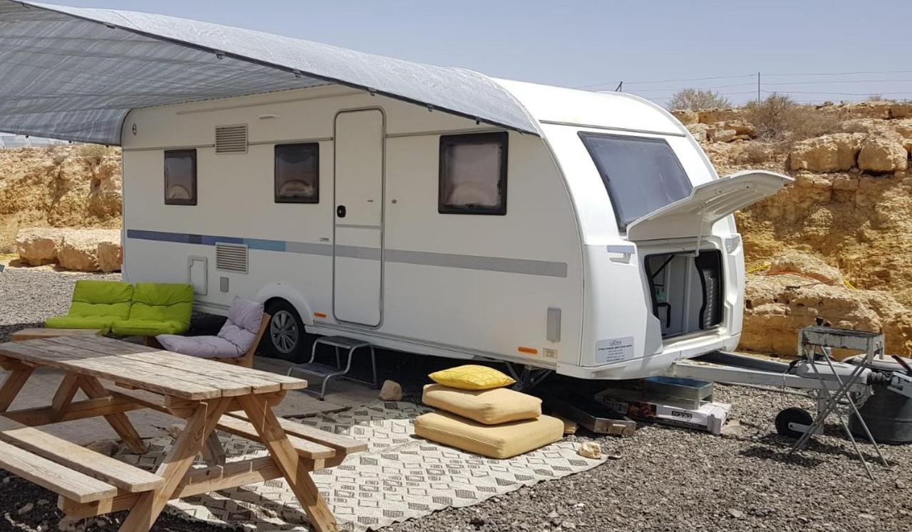 Itav Bateva Caravans - ייטב בטבע קרוואנים Mitzpe Ramon Exterior foto